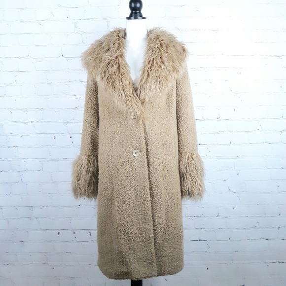 Adrienne Landau Jackets & Blazers - ADRIENNE LANDAU Camel Fur Collar Sleeve Coat L